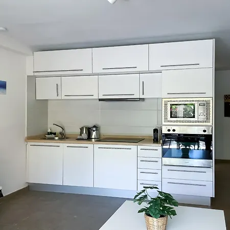 B-rent Atlantic Garden 181